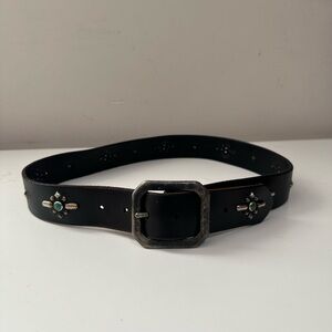 Old Stud Black Leather Studded Belt with Silver Buckle Women’s Size 32